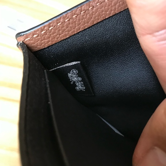 Coach Men’s Wallet 🎈🎈 - Picture 8 of 9